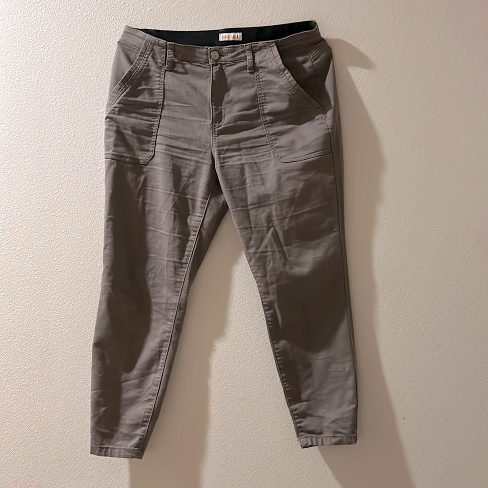 Stretch tapered elastic waist pant